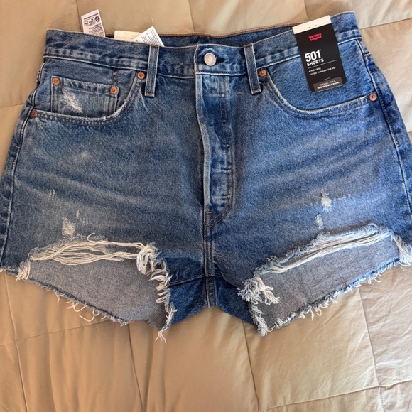 Levi’s Premium 501 Jean shorts - Picture 2 of 2